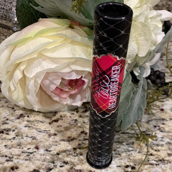 Victoria Secret Rollerball Tease Heartbreaker - Picture 3 of 5